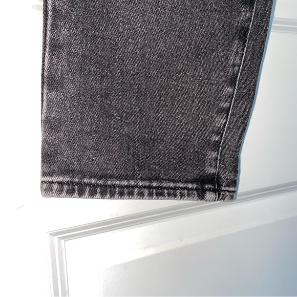 PacSun 100% Cotton High Waist Black Mom Jeans, size 27 - Picture 4 of 11